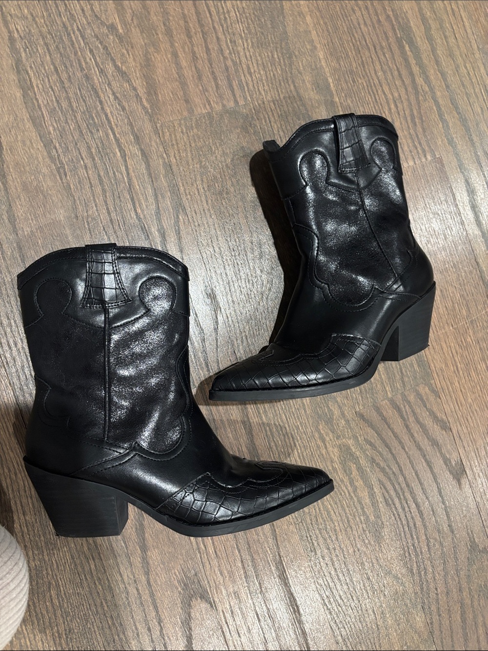 Crown Vintage Black Western Ankle Boots with Pointed Toe